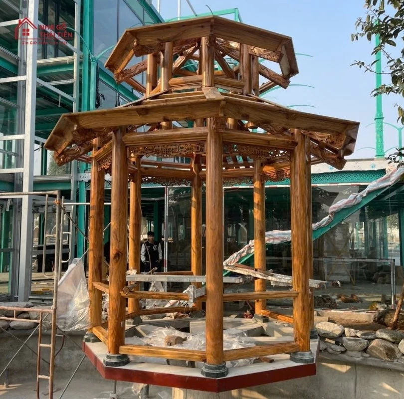 Phần khung của nhà gỗ bát giác